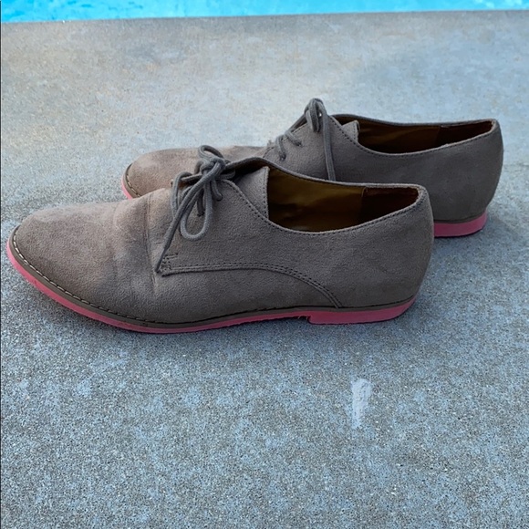 American Eagle Tan Loafers - Picture 2 of 5